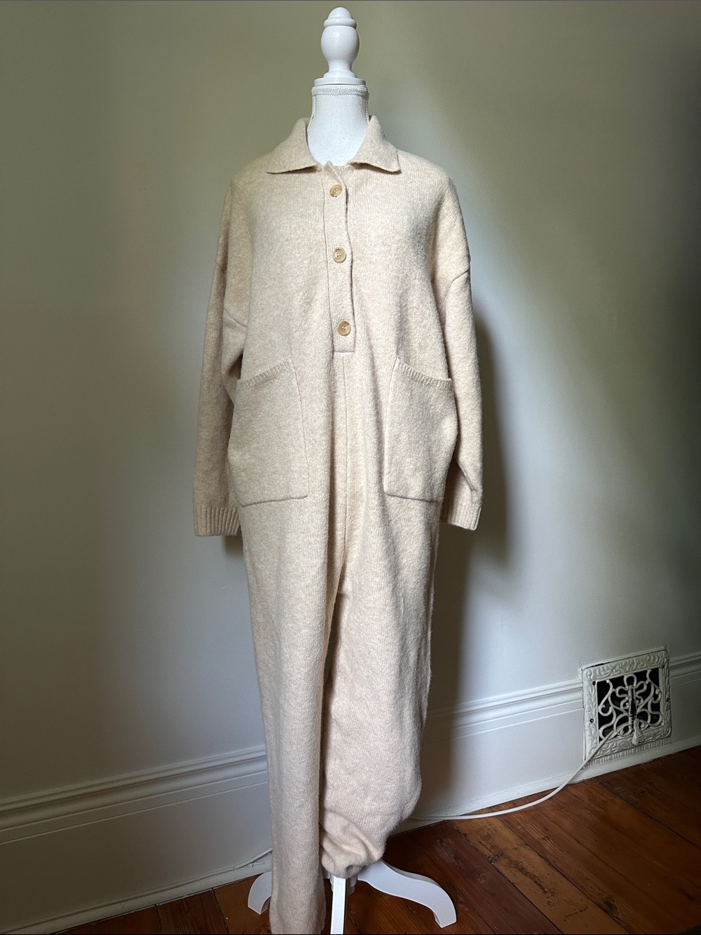 NWT SMASH + TESS Florence Fleece Collared Oversized Jumpsuit in Birch Med/Large - Picture 3 of 8